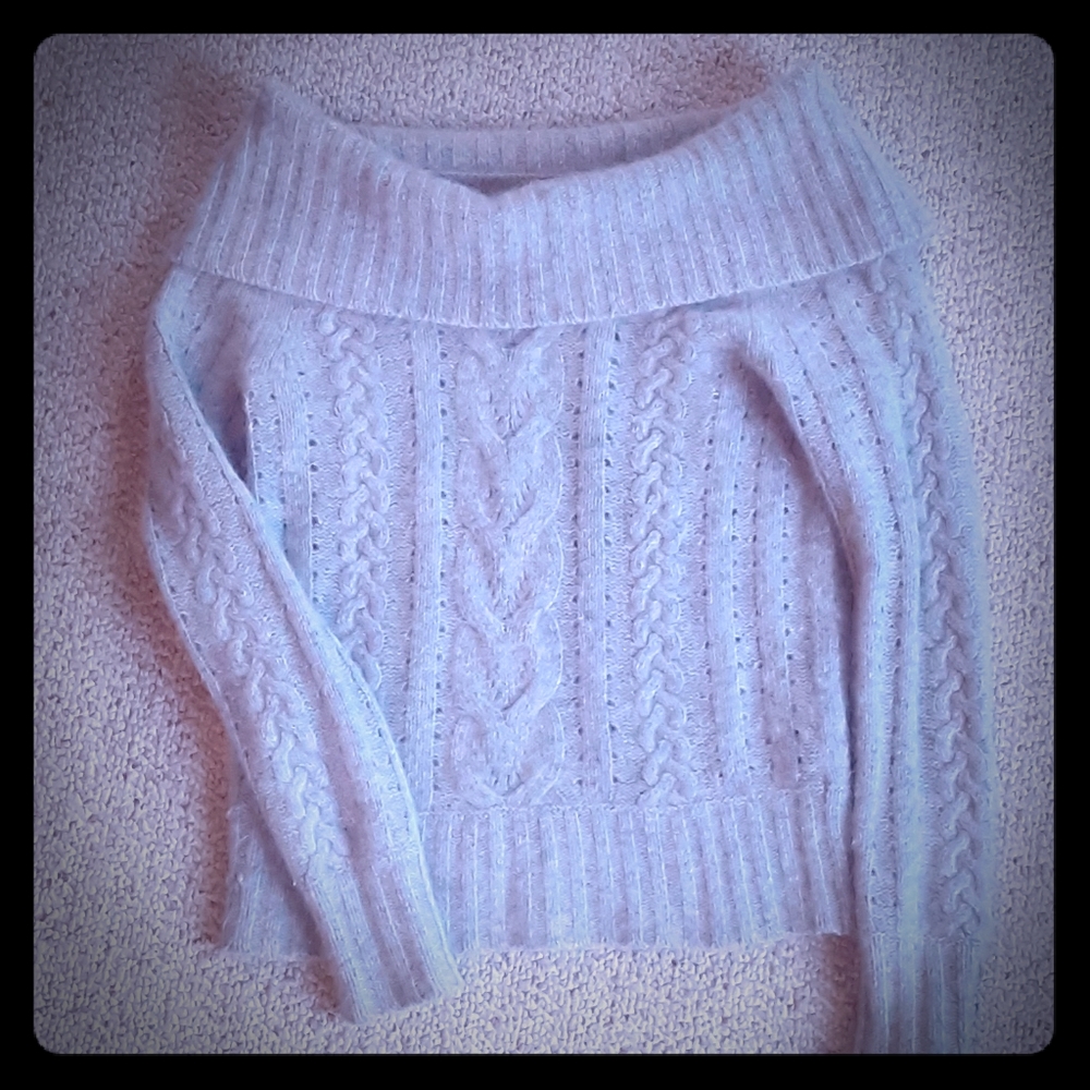 Off the shoulder banana republic sweater XSP